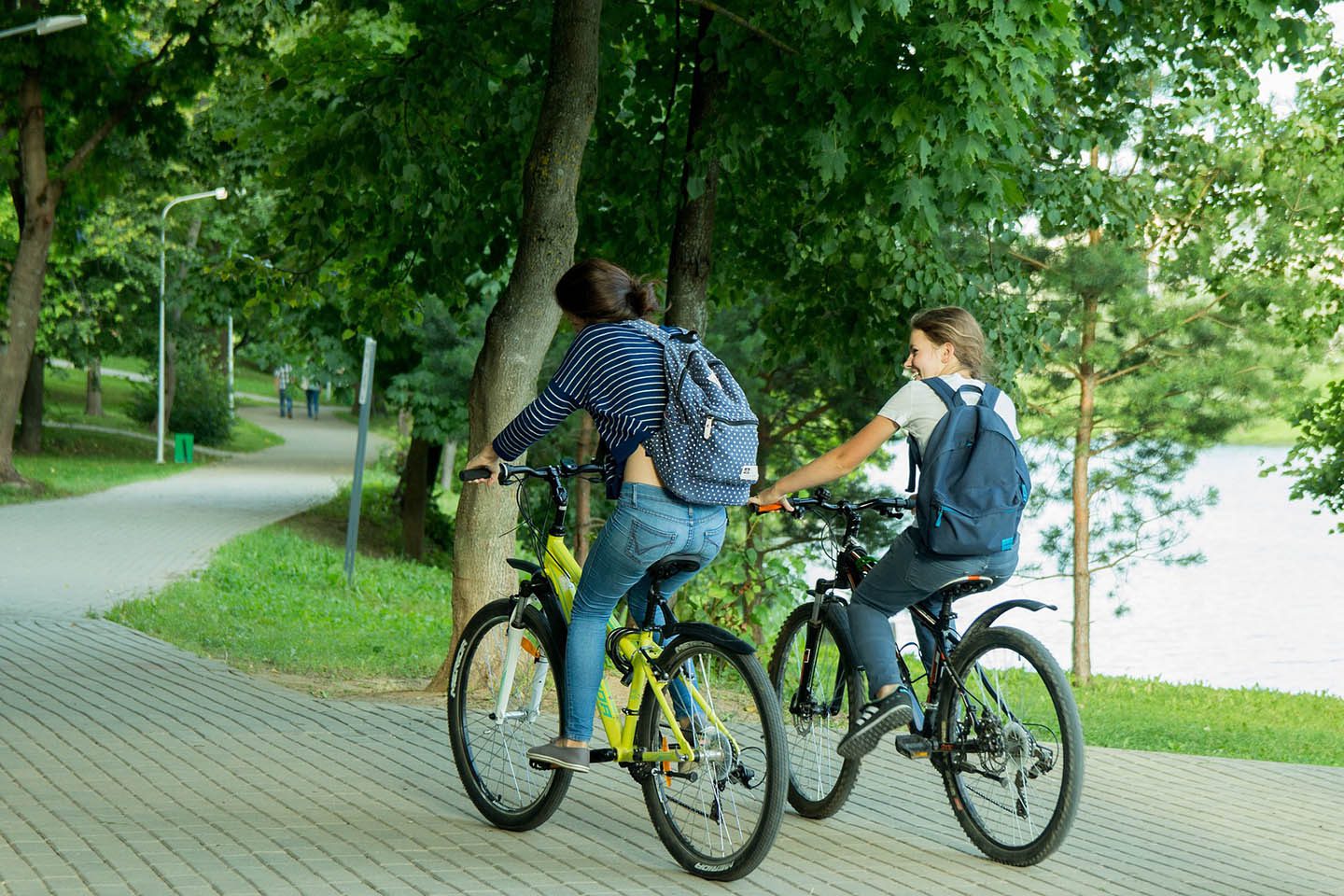 Pünktlichkeit – "Sorry, ich hatte Gegenwind!" – Magazin SCHULE ONLINE